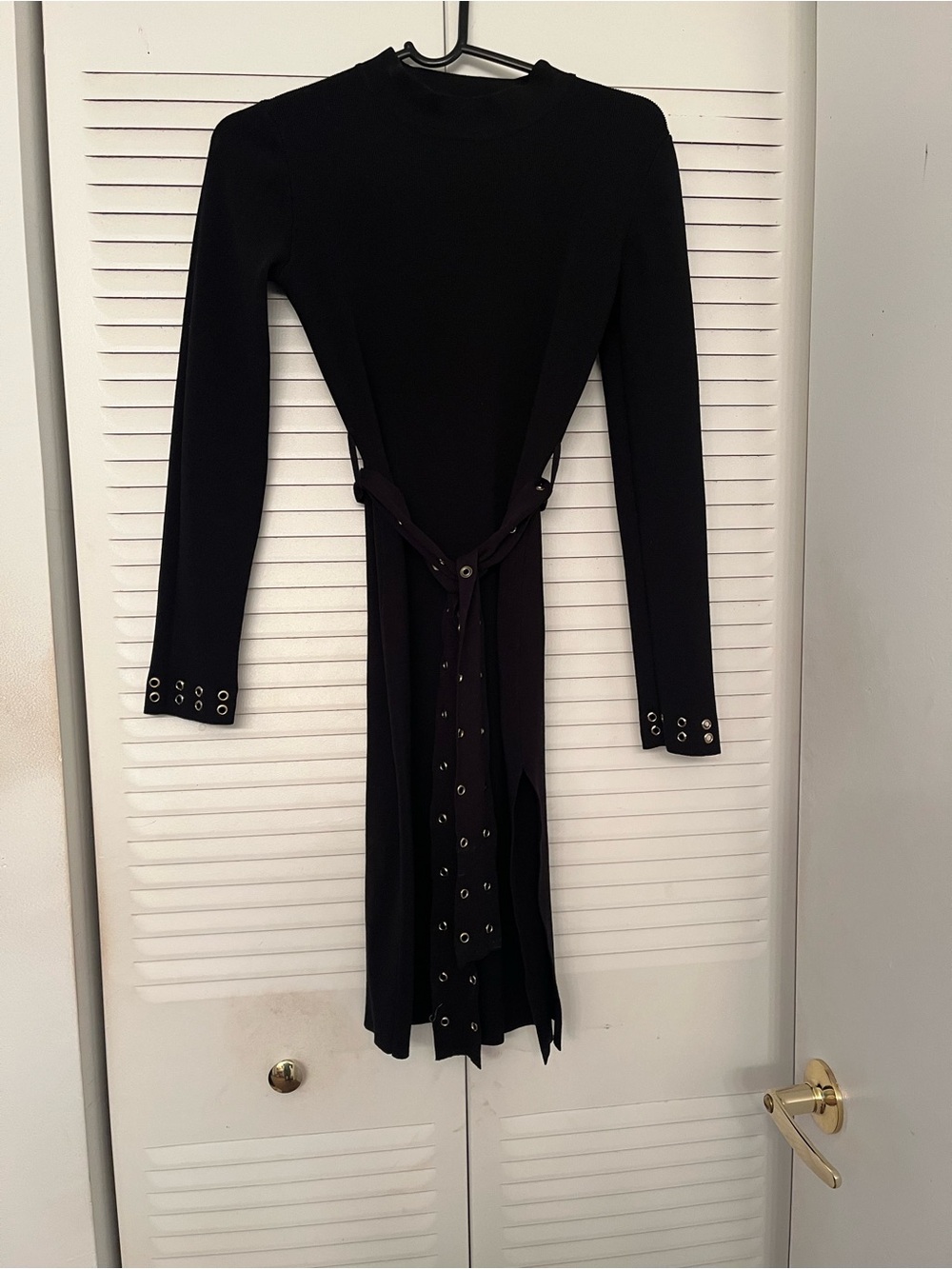 Black Long-Sleeve Stretch Dress